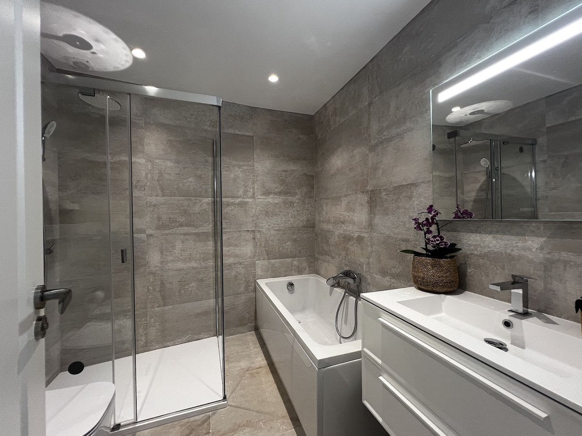 4 Bed Townhouse in Estepona