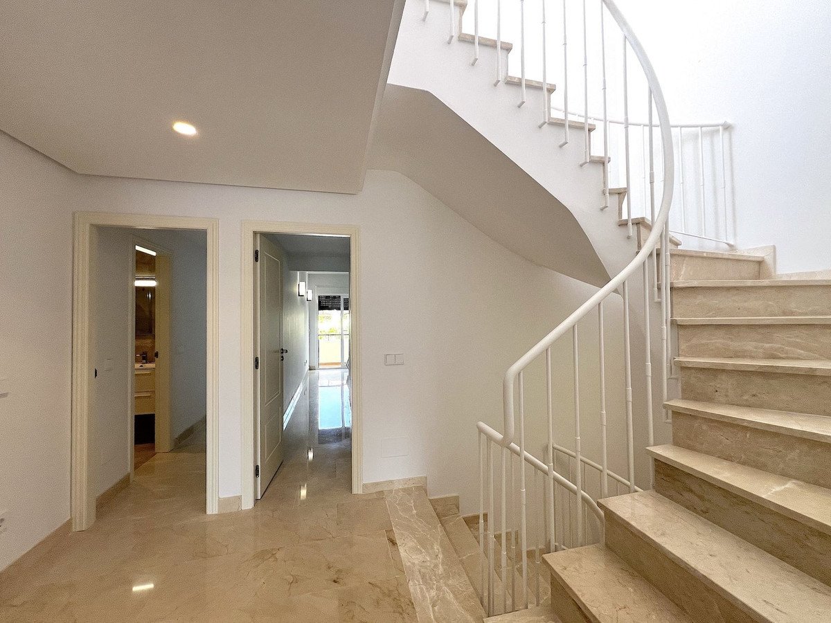 4 Bed Townhouse in Estepona