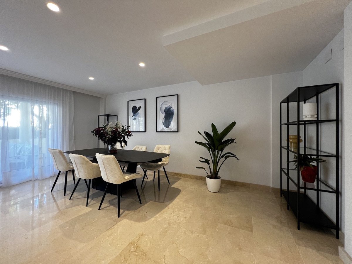 4 Bed Townhouse in Estepona