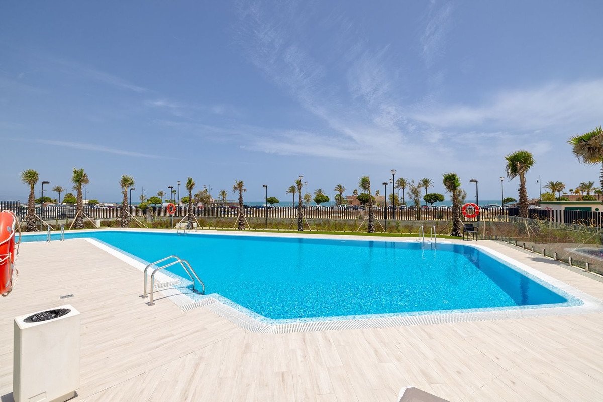 2 Bed Ground Floor Apartment in Torremolinos Centro