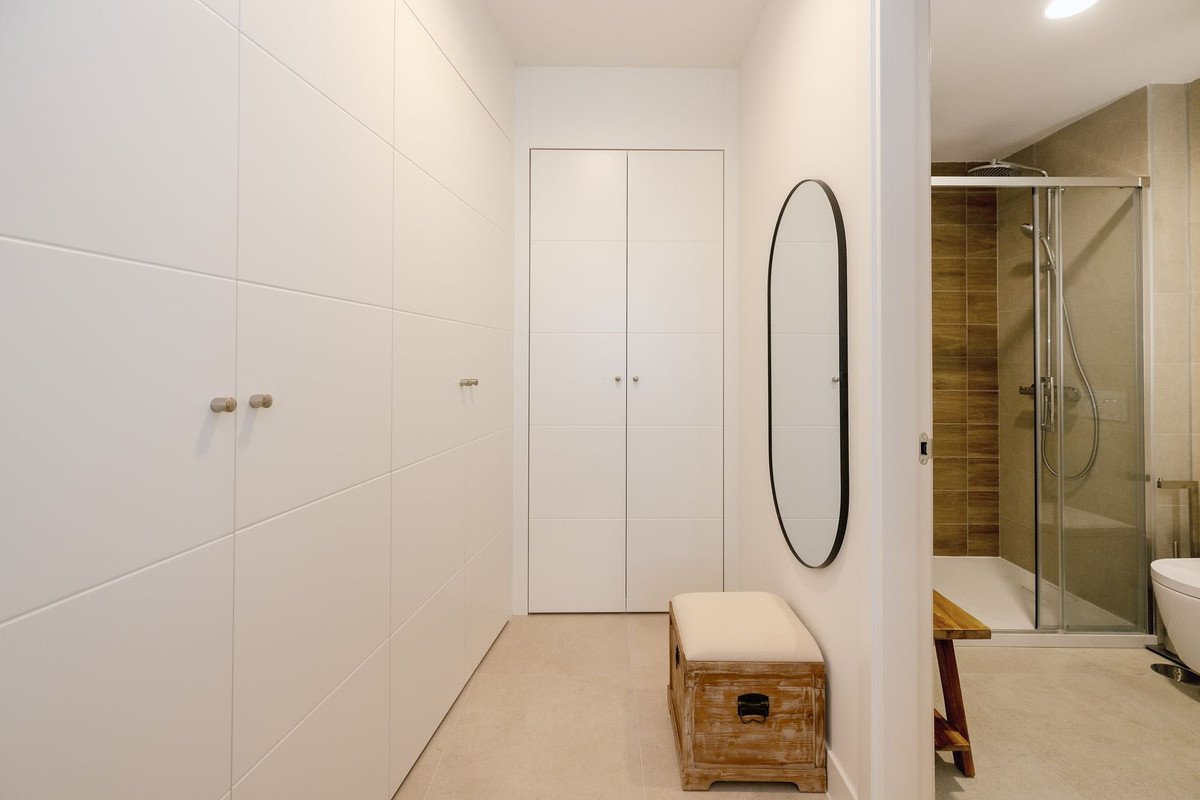 2 Bed Ground Floor Apartment in Torremolinos Centro
