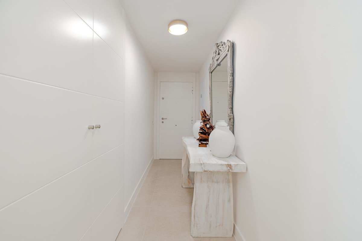 2 Bed Ground Floor Apartment in Torremolinos Centro