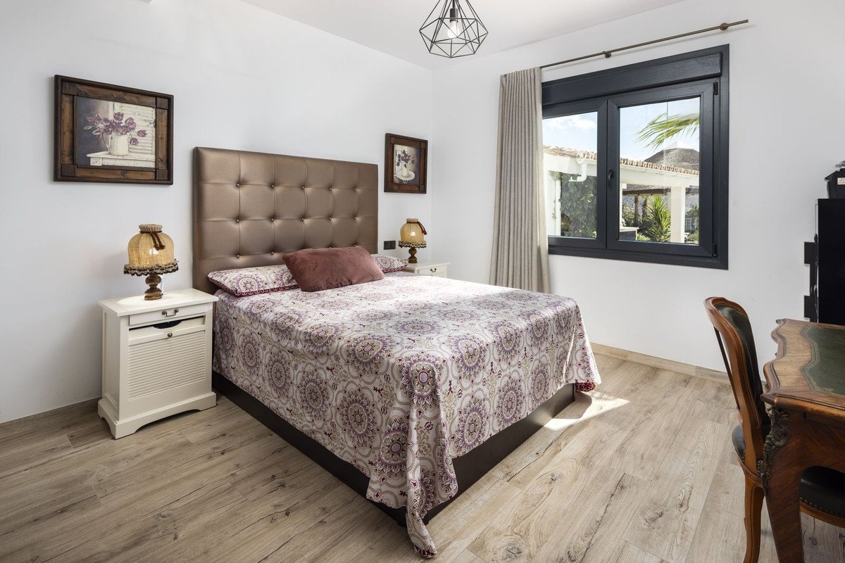 4 Bed Detached Villa in Arenas