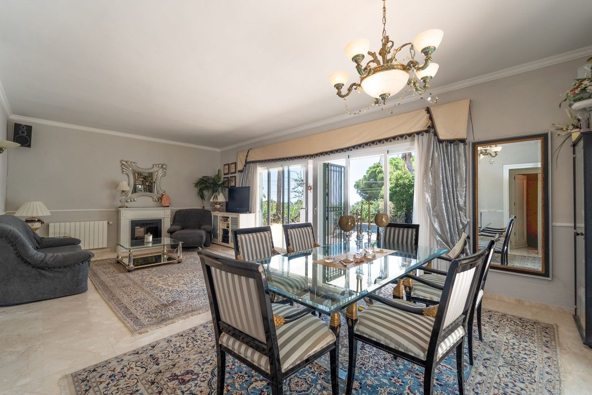 4 Bed Detached Villa in El Rosario