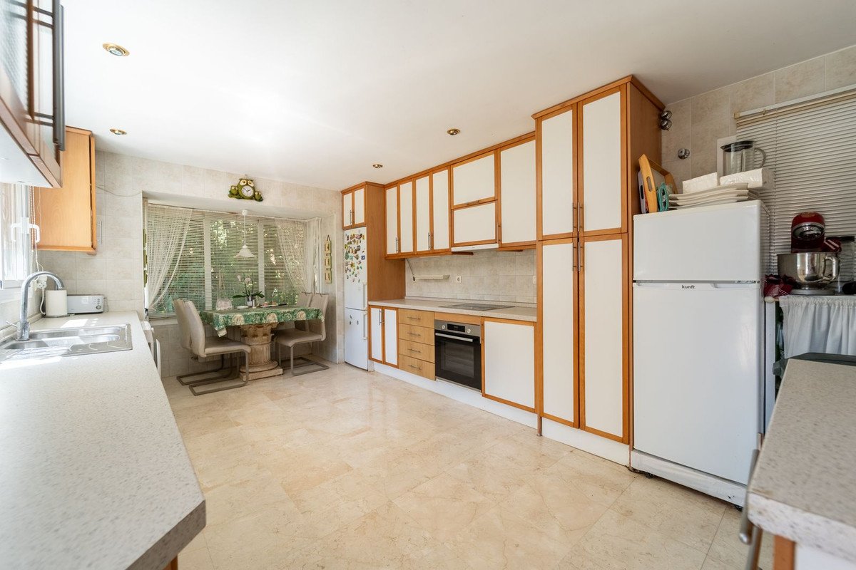 4 Bed Detached Villa in El Rosario