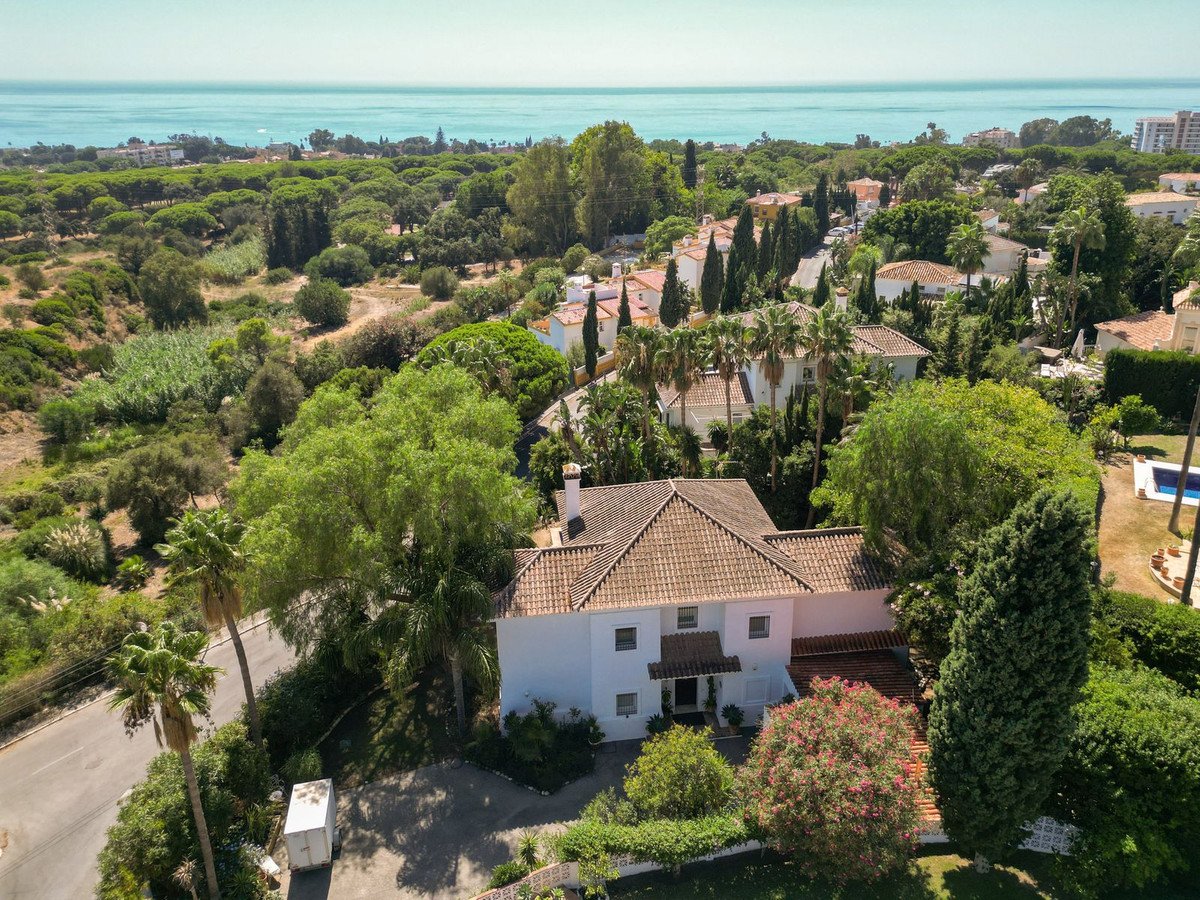 4 Bed Detached Villa in El Rosario