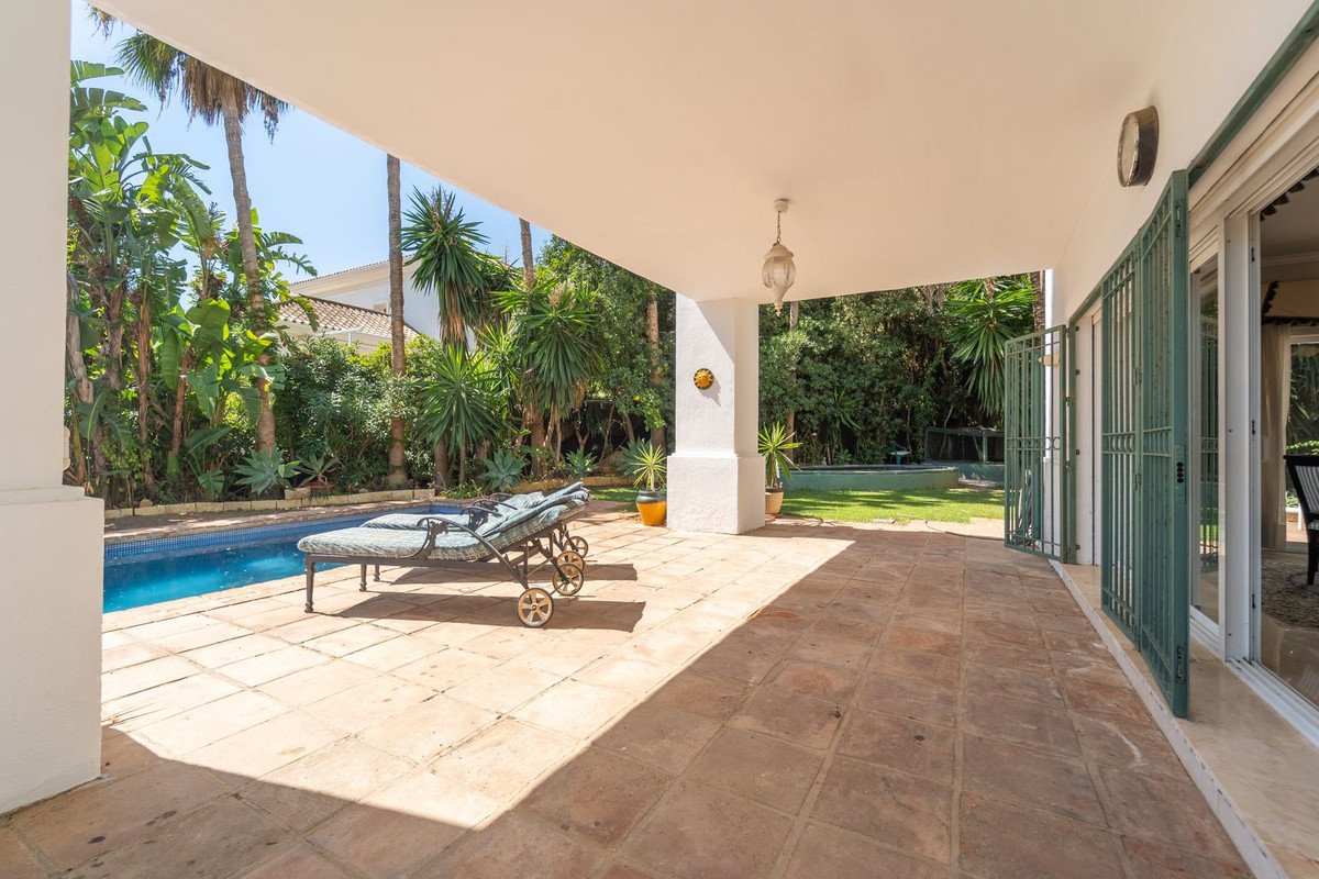 4 Bed Detached Villa in El Rosario