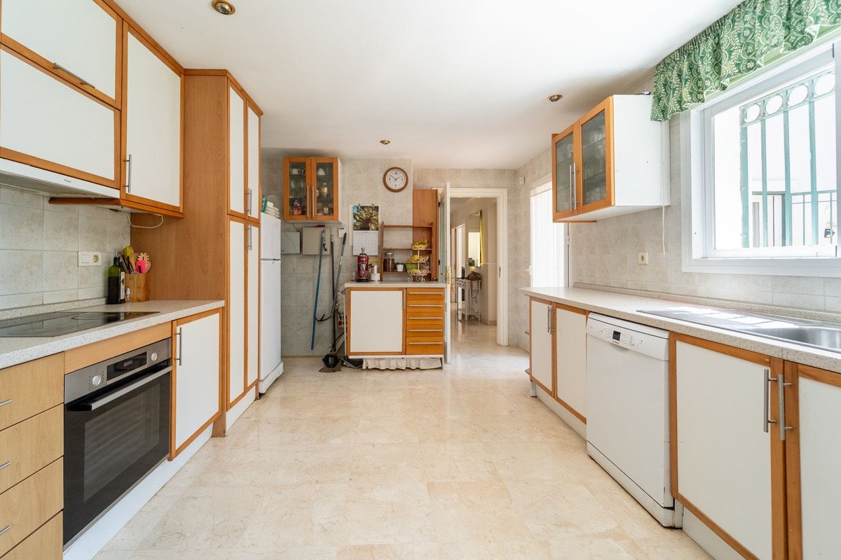 4 Bed Detached Villa in El Rosario