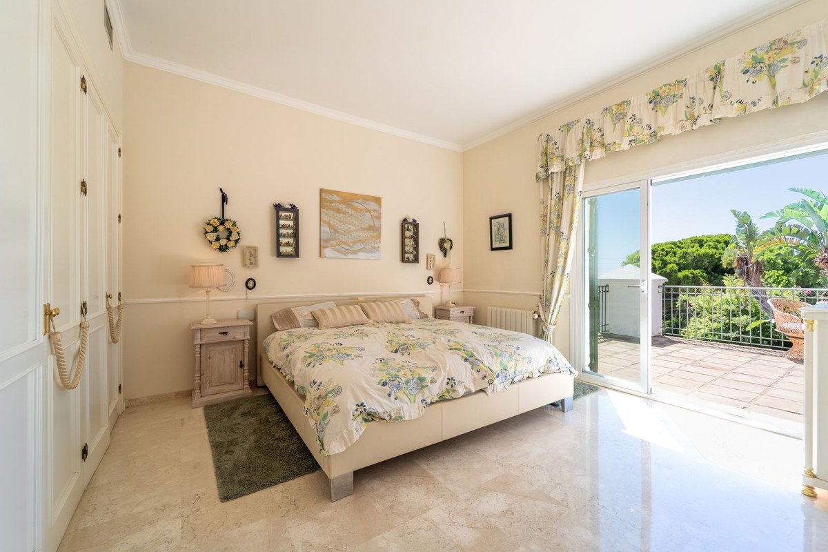 4 Bed Detached Villa in El Rosario