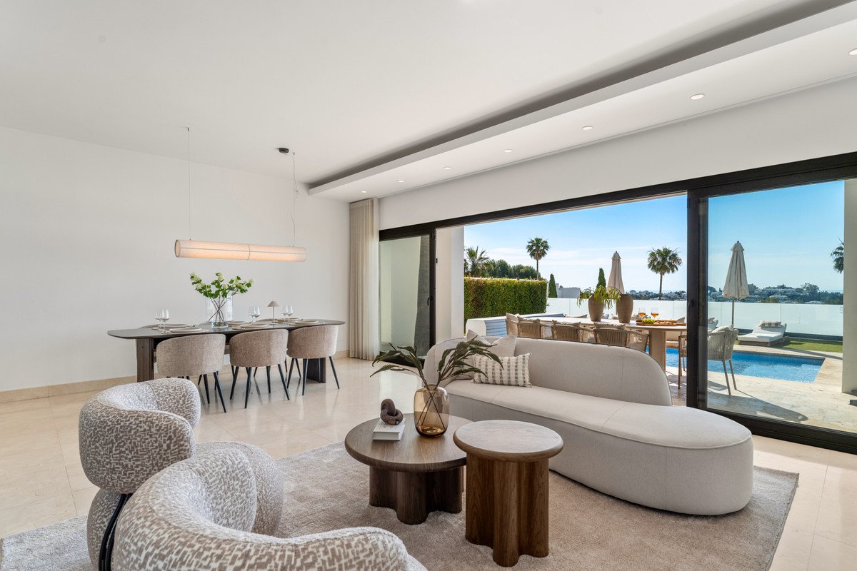 5 Bed Detached Villa in Benahavís