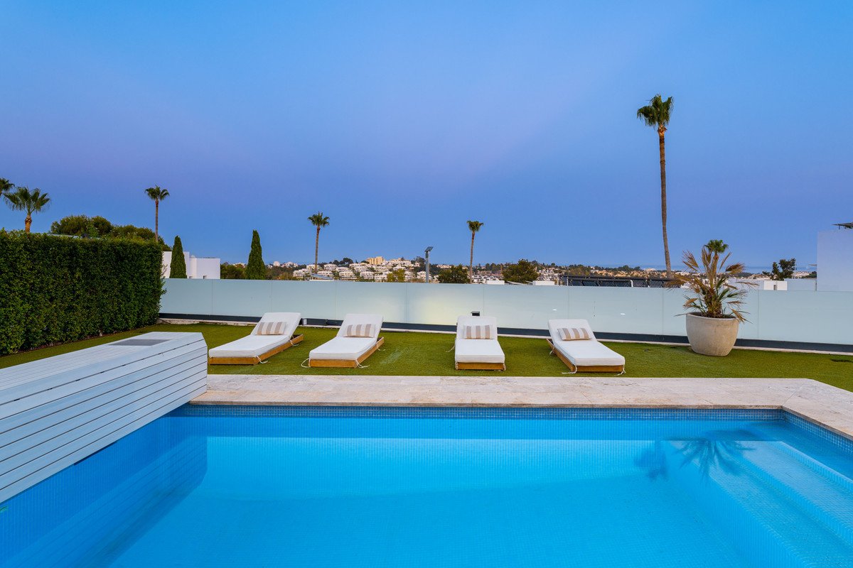 5 Bed Detached Villa in Benahavís