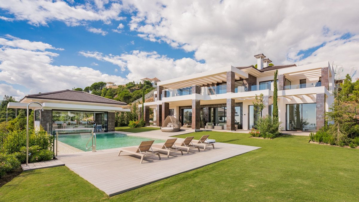 9 Bed Detached Villa in Benahavís