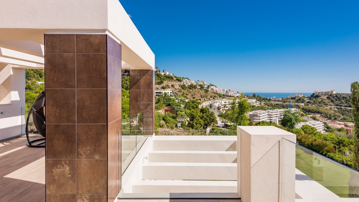 9 Bed Detached Villa in Benahavís