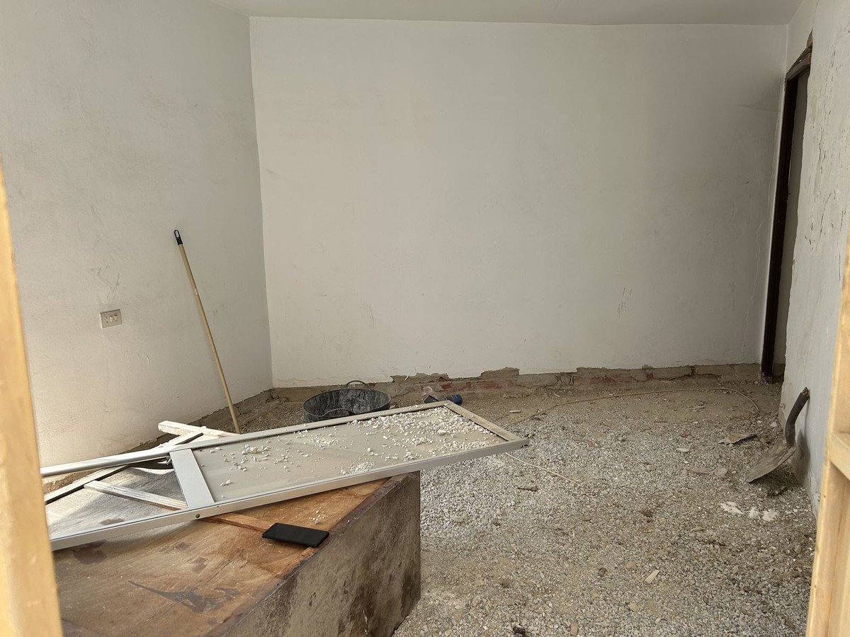 2 Bed Semi-Detached House in Torrox