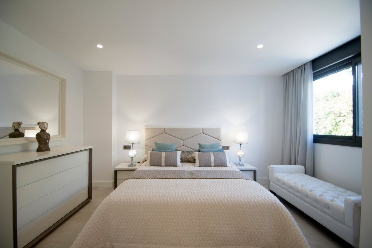 5 Bed Detached Villa in Nueva Andalucía