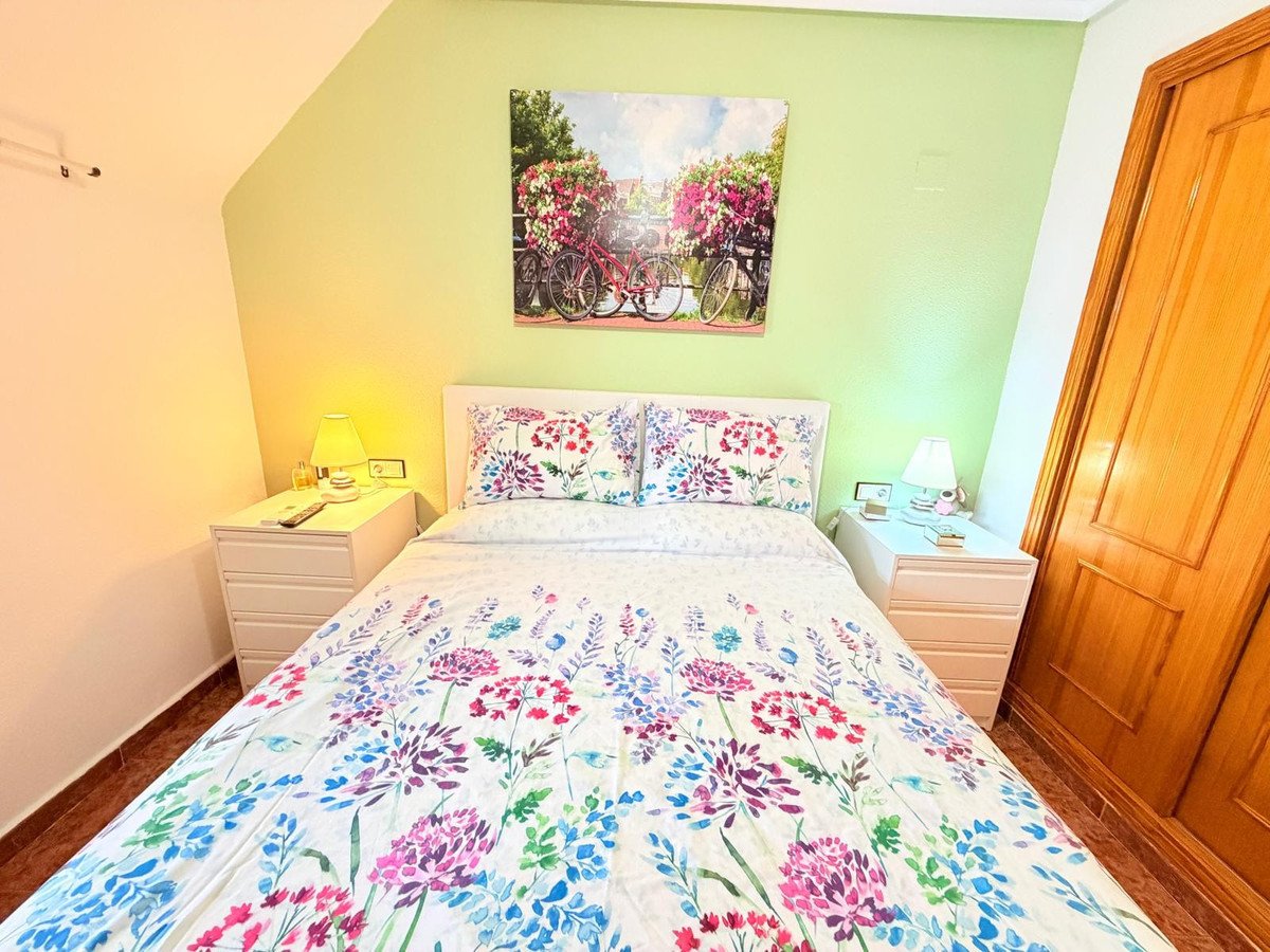 2 Bed Top Floor Apartment in Los Montesinos