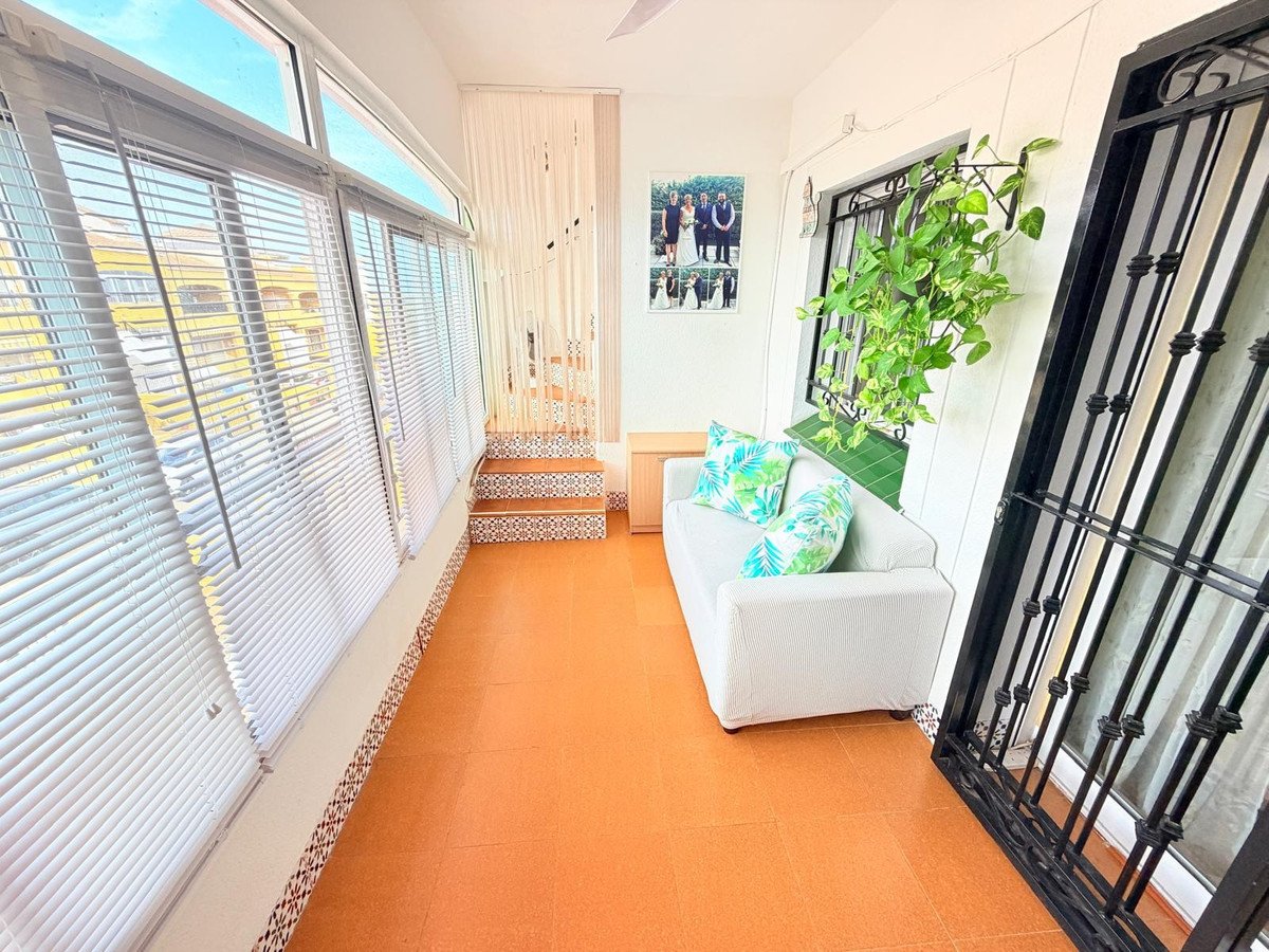 2 Bed Top Floor Apartment in Los Montesinos