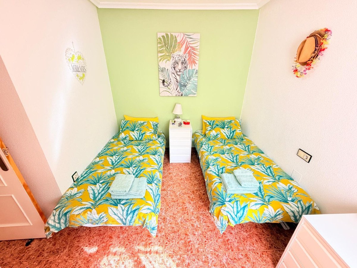 2 Bed Top Floor Apartment in Los Montesinos