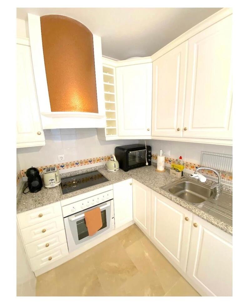 2 Bed Ground Floor Apartment in Orihuela Costa