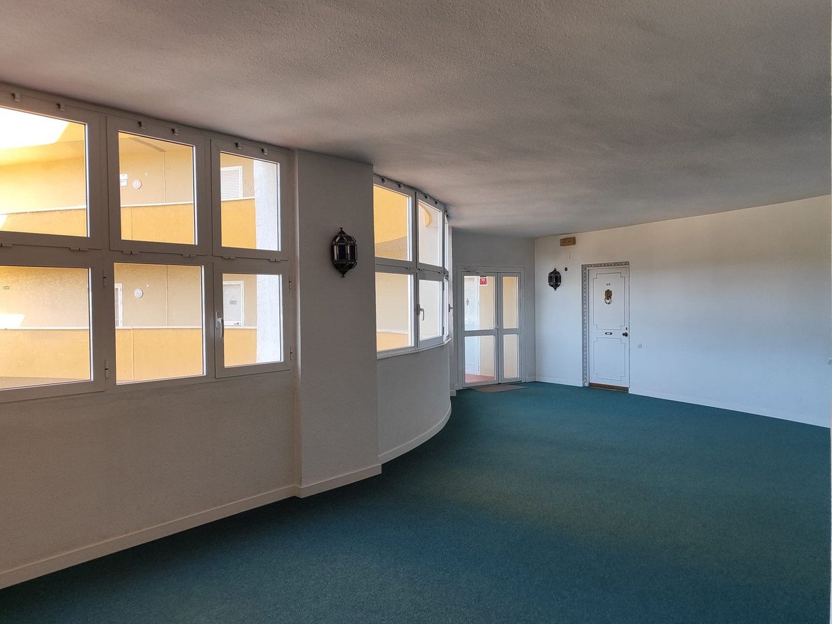 1 Bed Middle Floor Apartment in Fuengirola