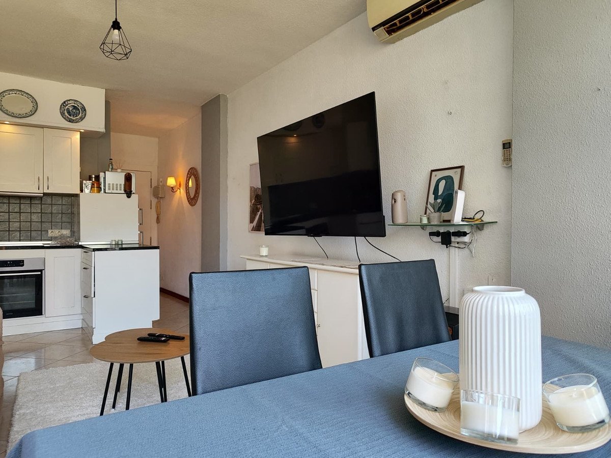 1 Bed Middle Floor Apartment in Fuengirola