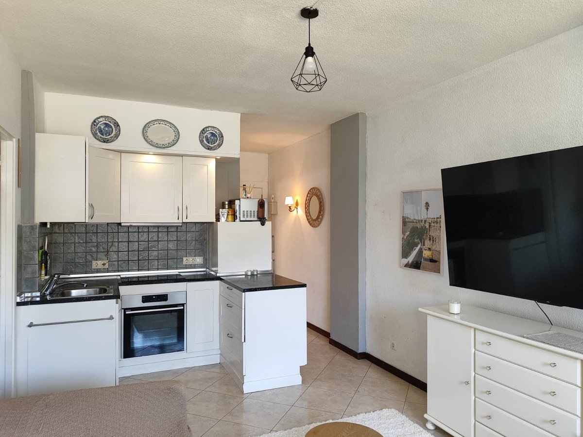 1 Bed Middle Floor Apartment in Fuengirola