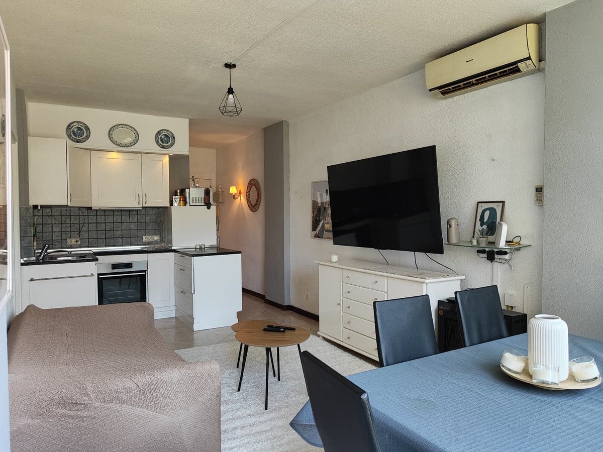 1 Bed Middle Floor Apartment in Fuengirola