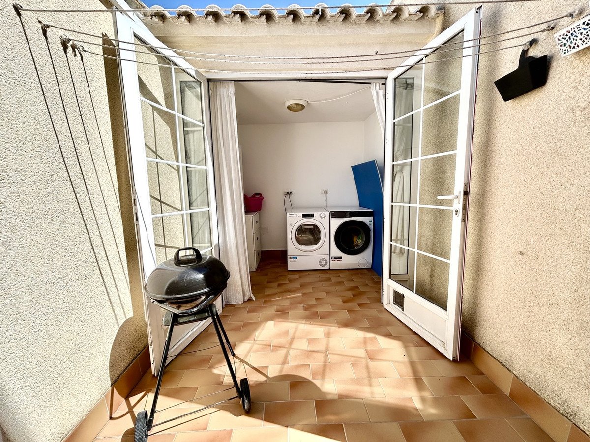 4 Bed Townhouse in Formentera del Segura