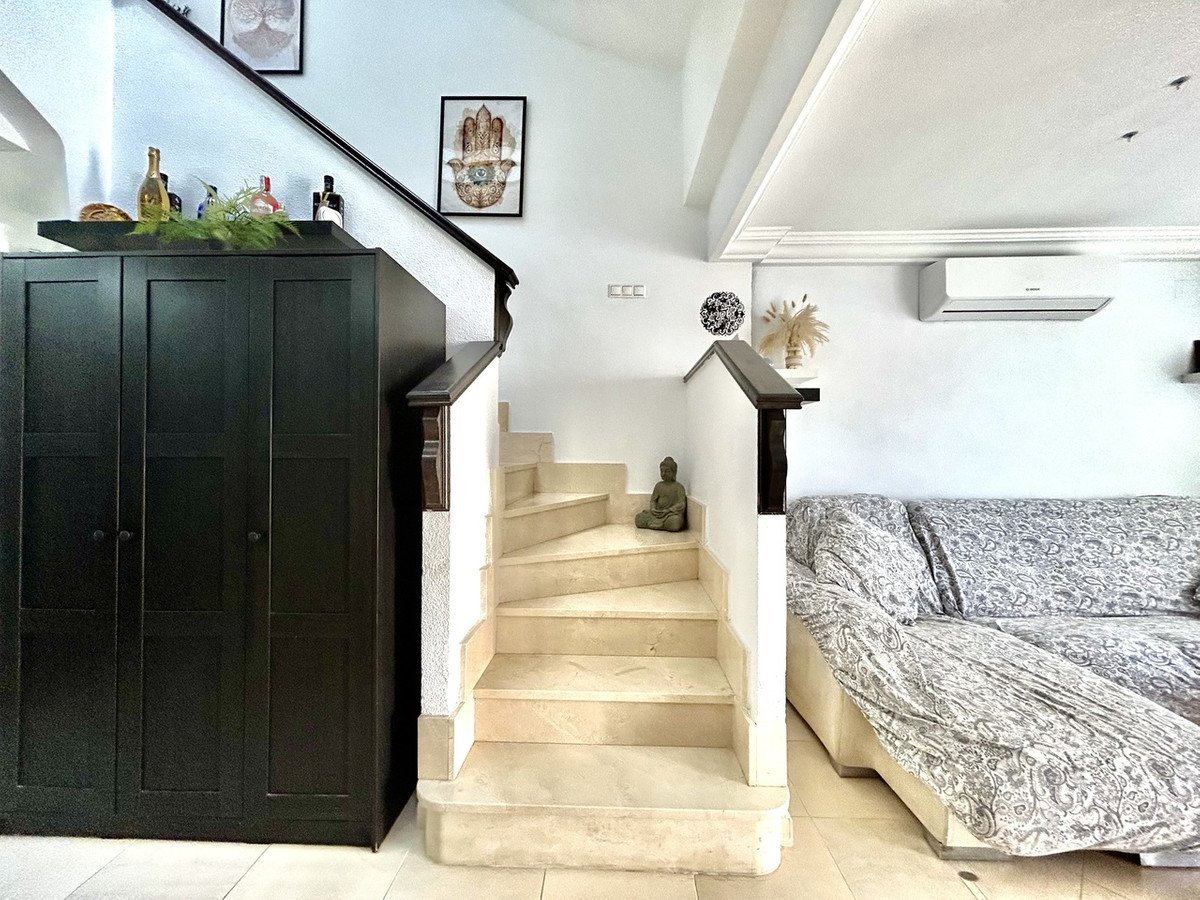 4 Bed Townhouse in Formentera del Segura