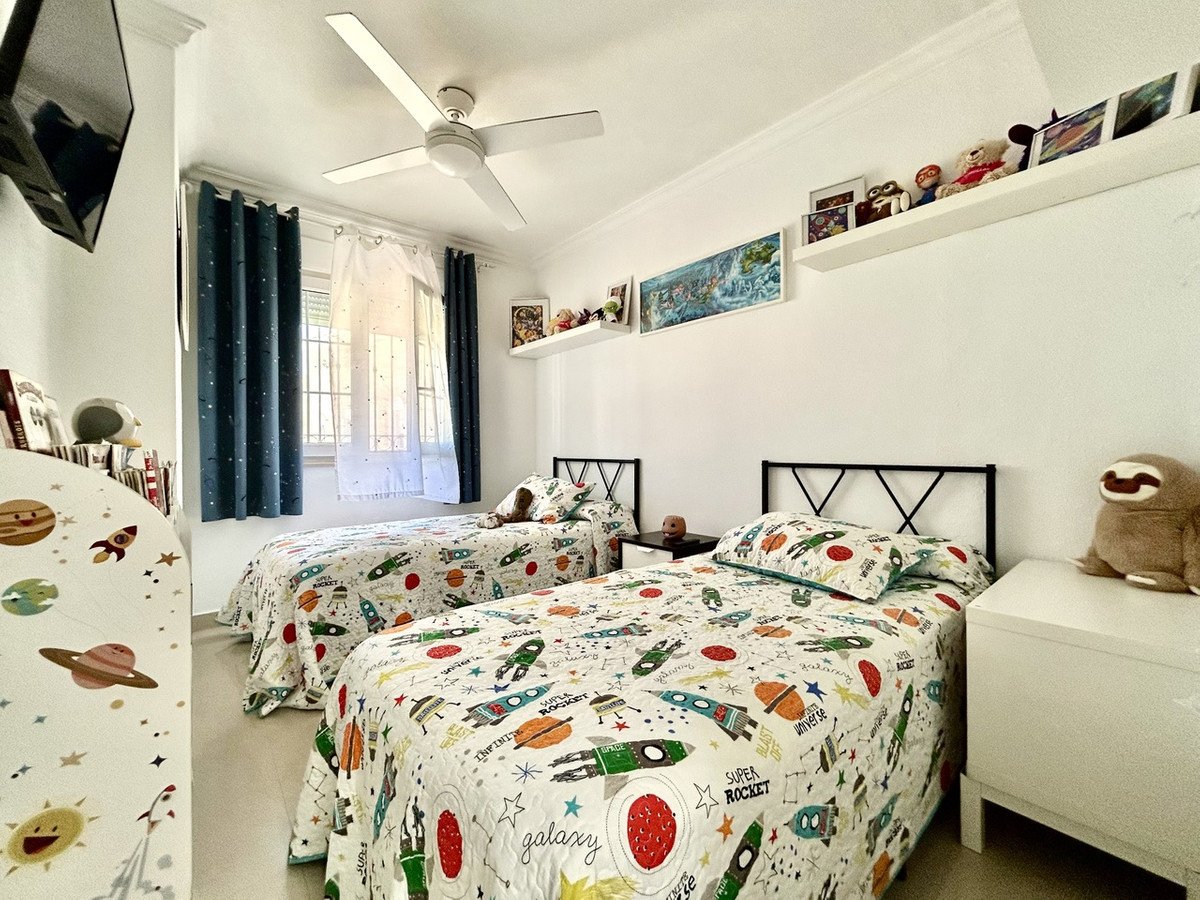 4 Bed Townhouse in Formentera del Segura
