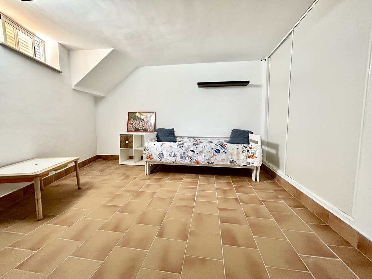 4 Bed Townhouse in Formentera del Segura