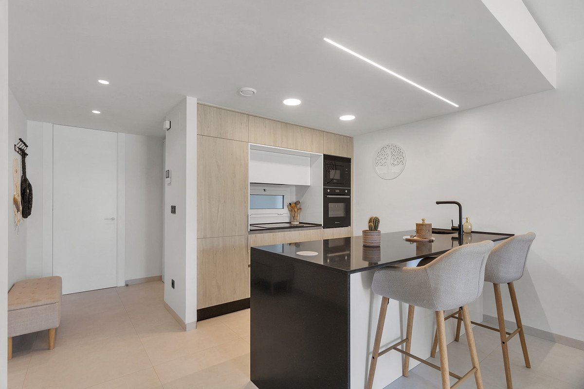 2 Bed Ground Floor Apartment in Urbanización El Raso