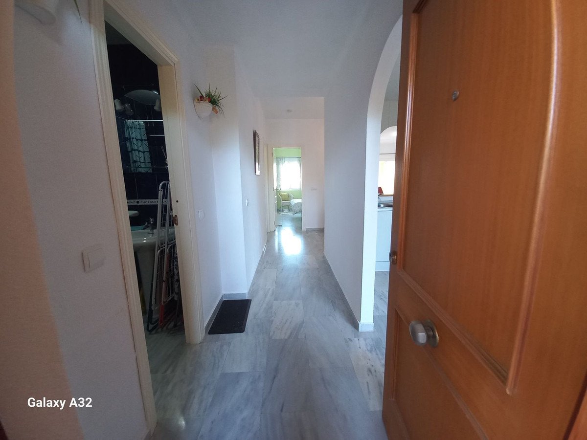 2 Bed Top Floor Apartment in Riviera del Sol