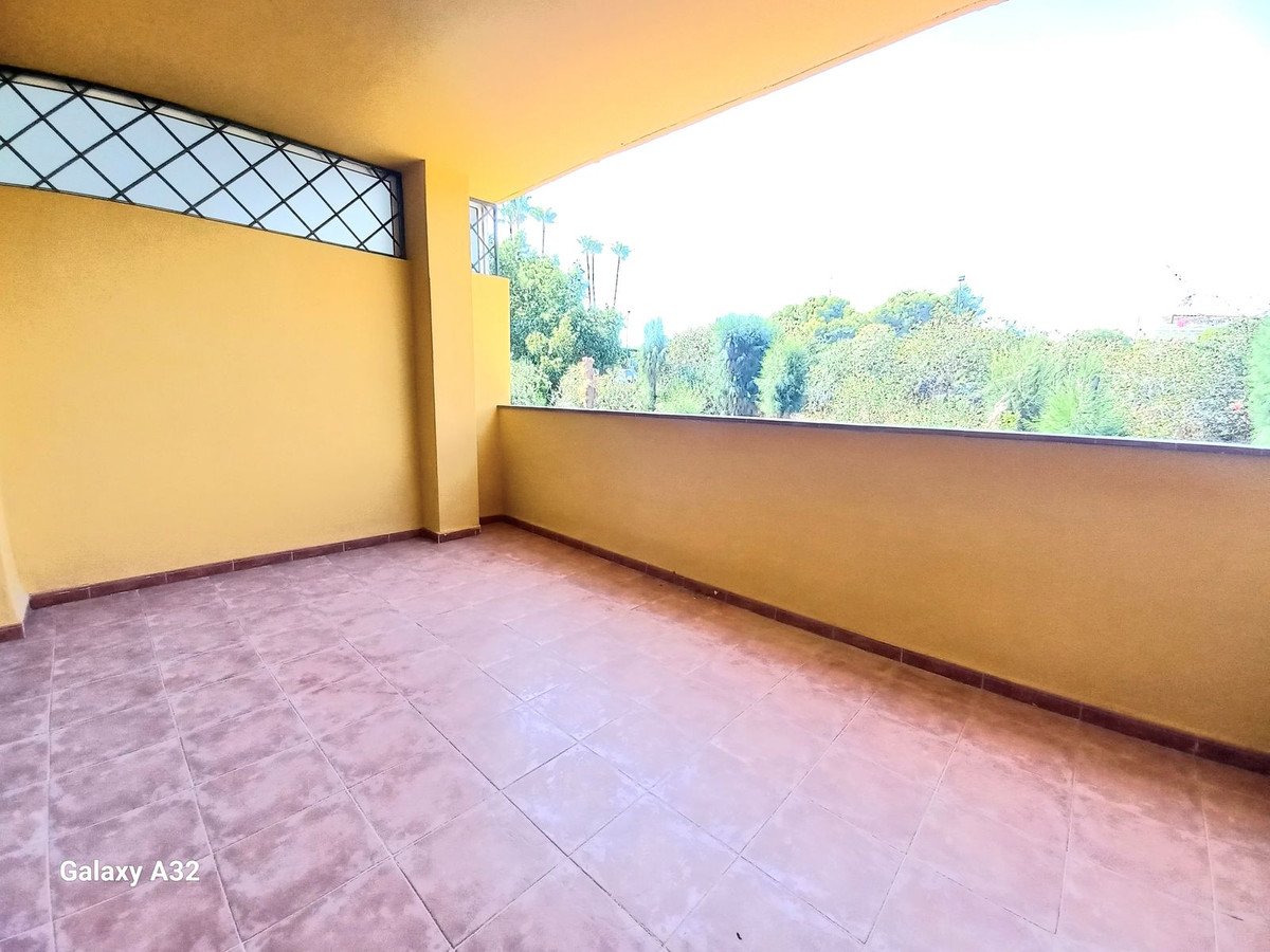 2 Bed Top Floor Apartment in Riviera del Sol