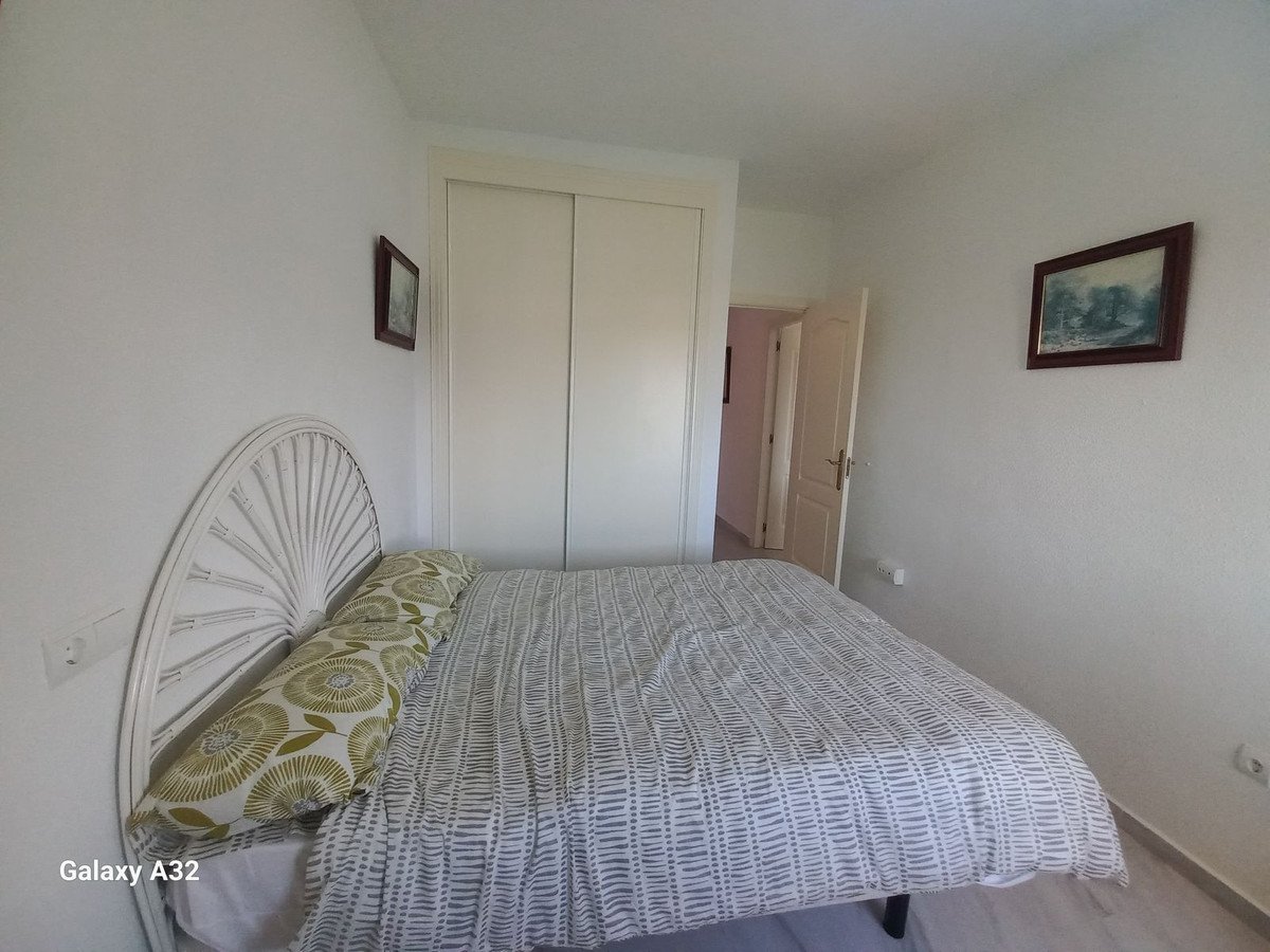 2 Bed Top Floor Apartment in Riviera del Sol
