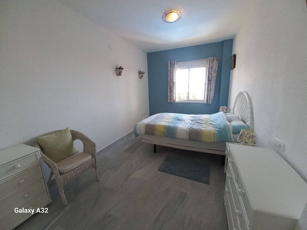 2 Bed Top Floor Apartment in Riviera del Sol
