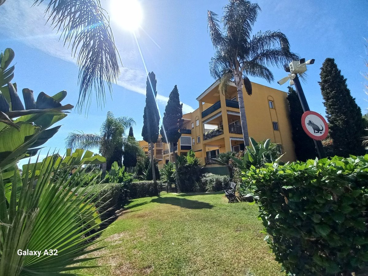 2 Bed Top Floor Apartment in Riviera del Sol