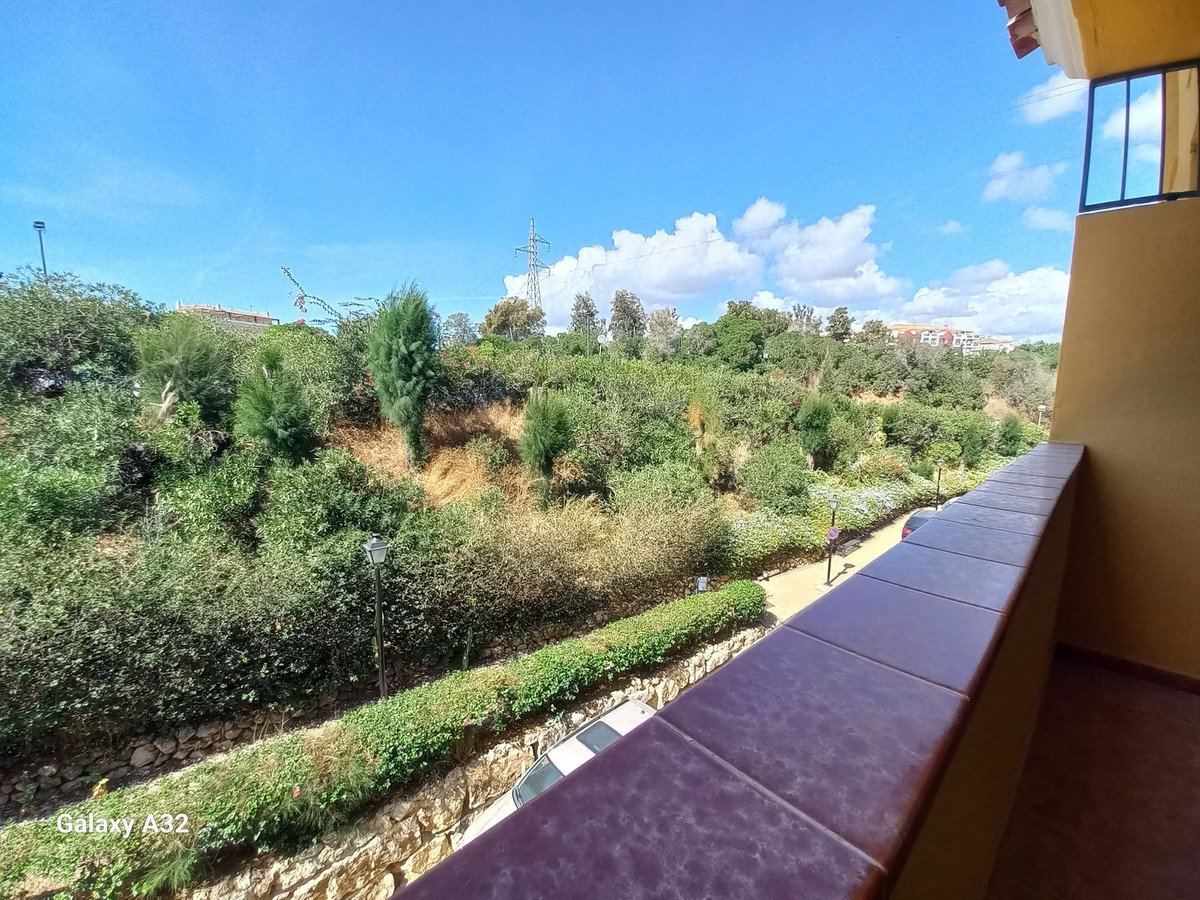 2 Bed Top Floor Apartment in Riviera del Sol