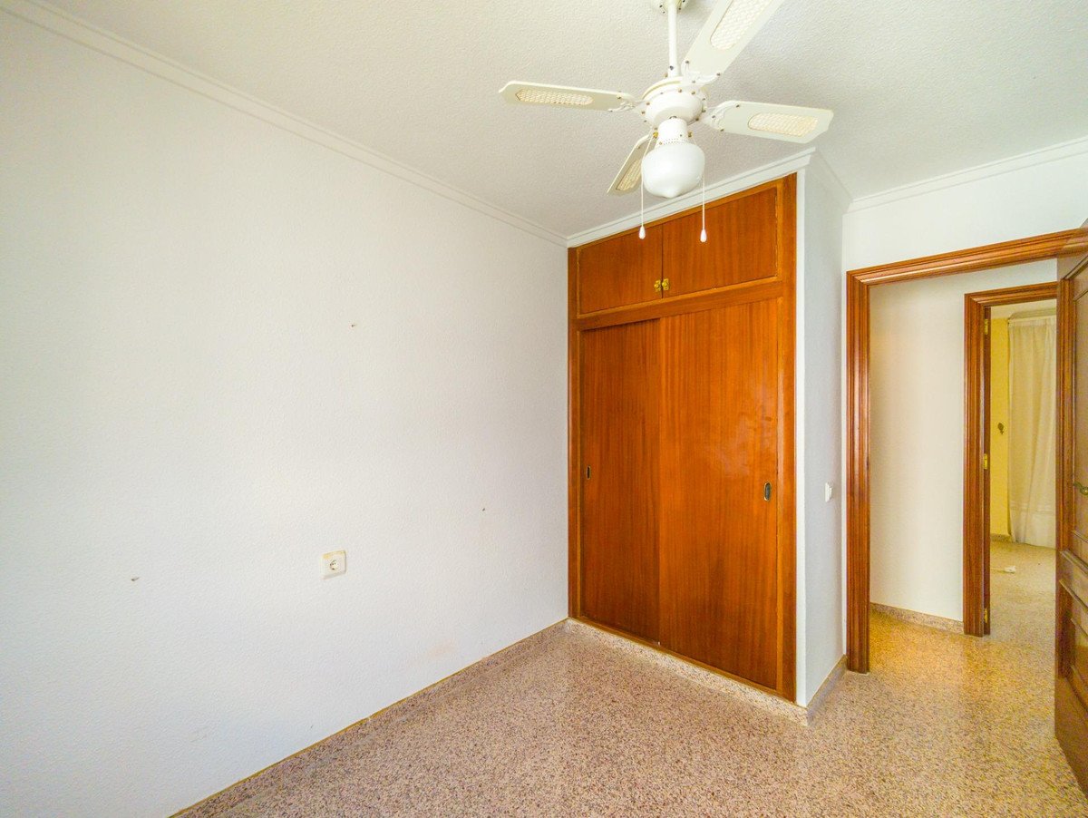 3 Bed Middle Floor Apartment in Torrevieja
