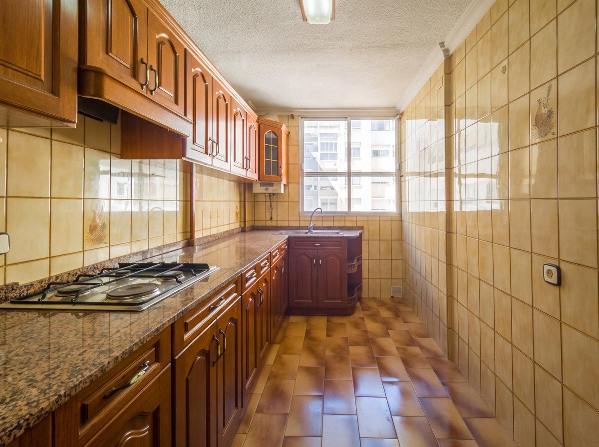 3 Bed Middle Floor Apartment in Torrevieja