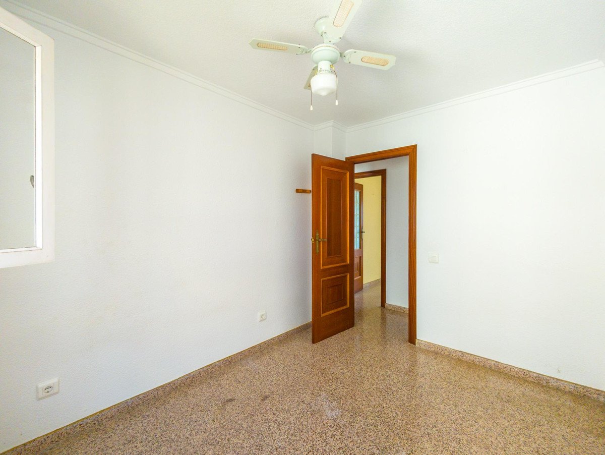 3 Bed Middle Floor Apartment in Torrevieja