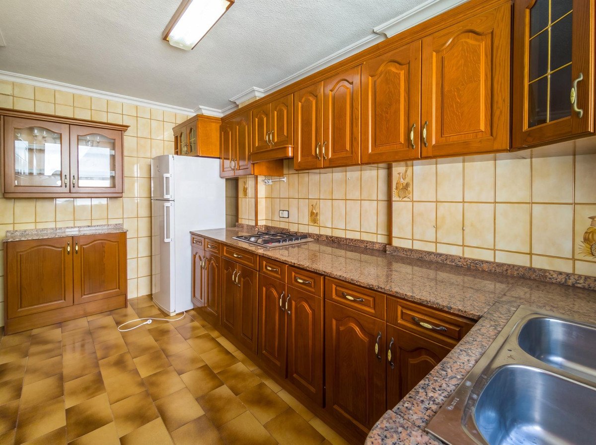 3 Bed Middle Floor Apartment in Torrevieja
