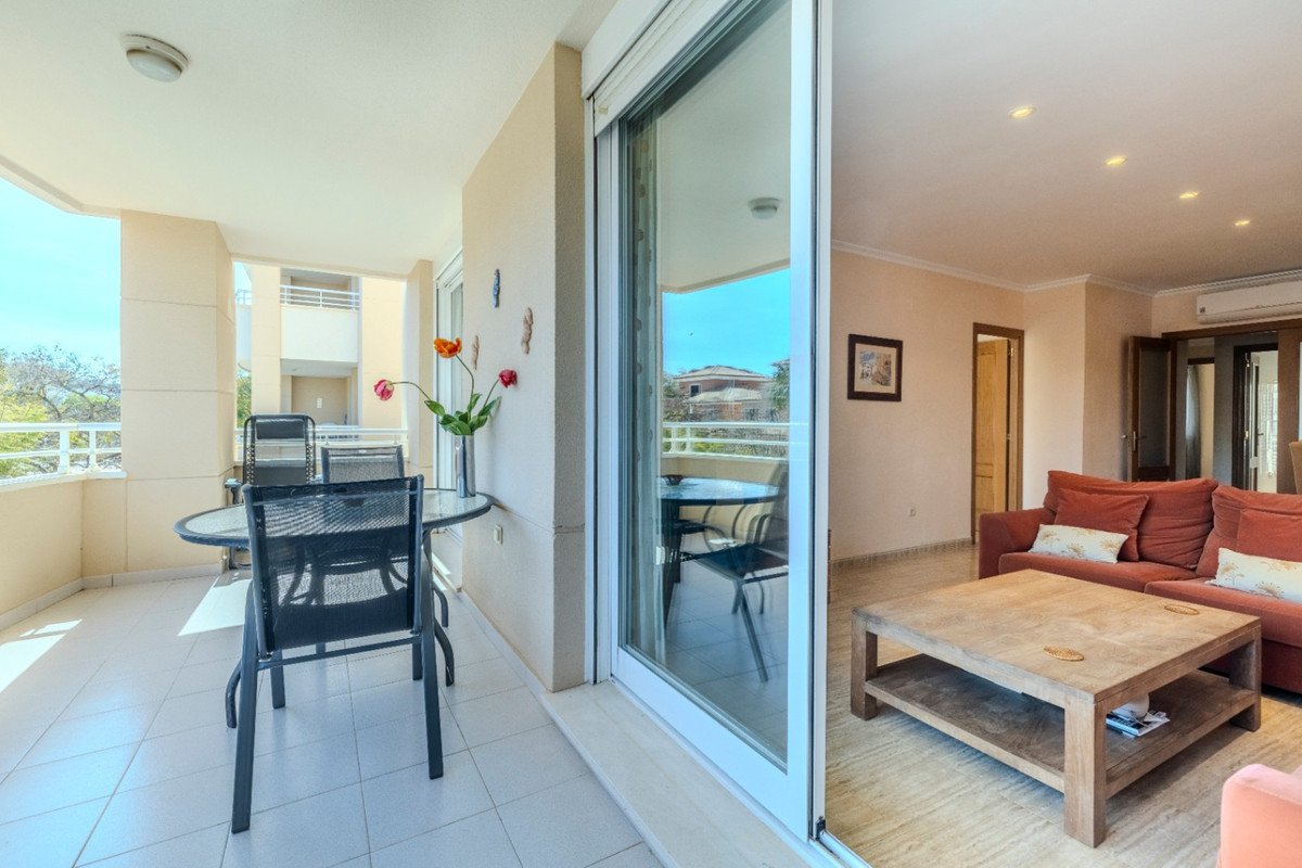 3 Bed Middle Floor Apartment in Javea