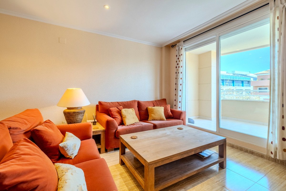 3 Bed Middle Floor Apartment in Javea