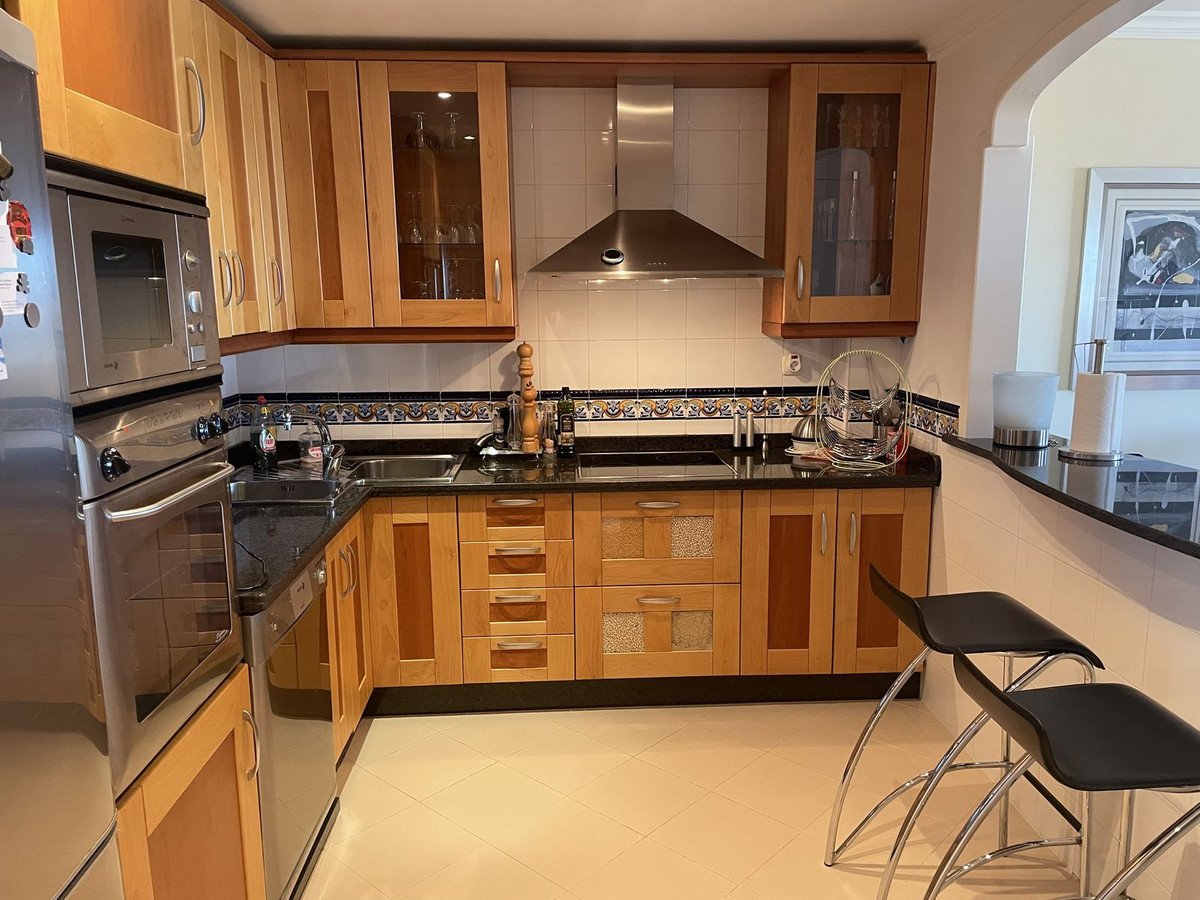 2 Bed Top Floor Apartment in Benalmadena