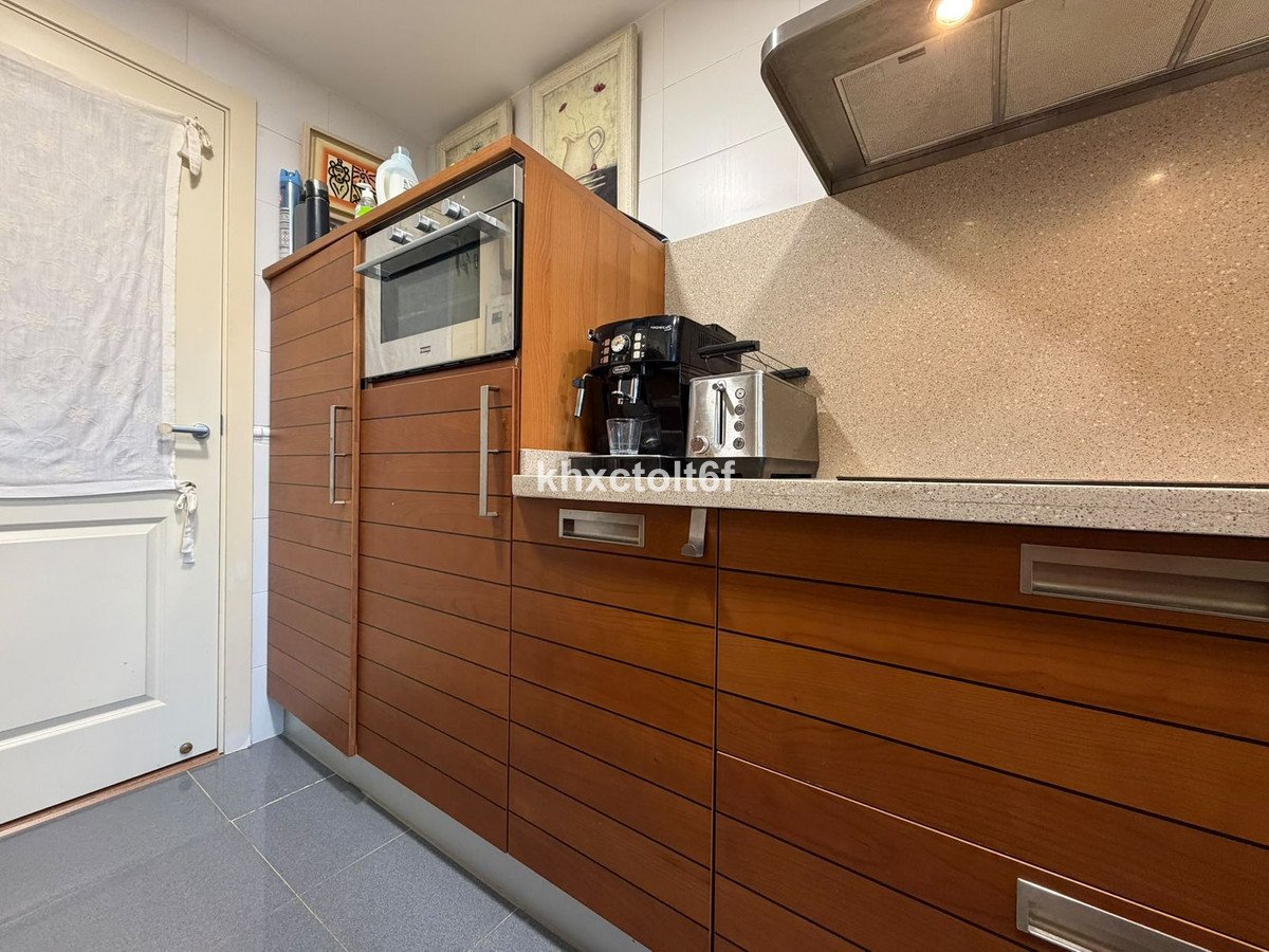 2 Bed Middle Floor Apartment in Bahía de Marbella