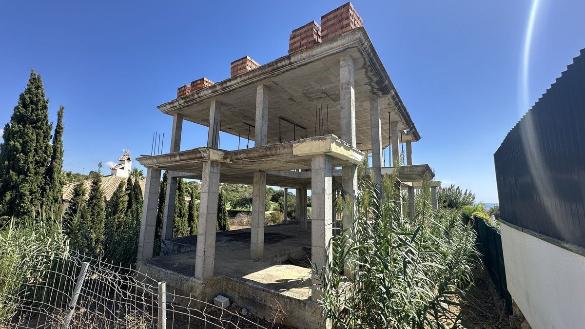5 Bed Detached Villa in Valle Romano