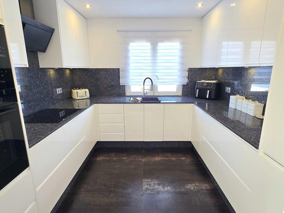 5 Bed Detached Villa in Mojacar