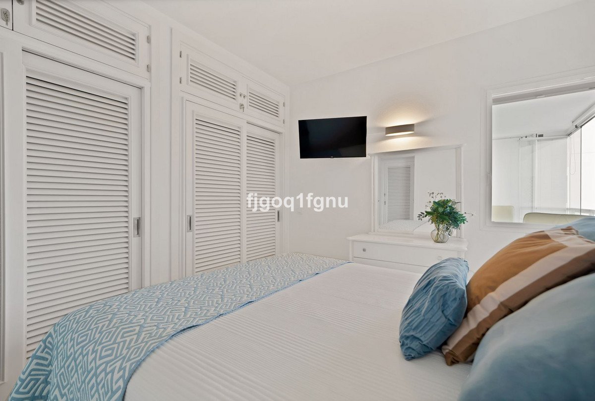 2 Bed Middle Floor Apartment in Marbella