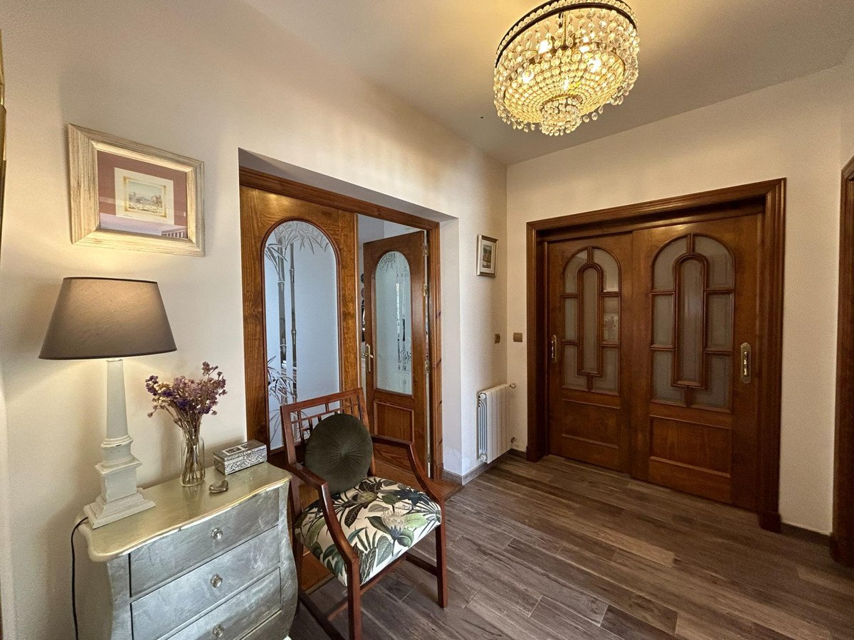 4 Bed Detached Villa in Benalmadena